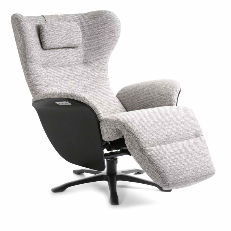 Aviora  reclainer chair
