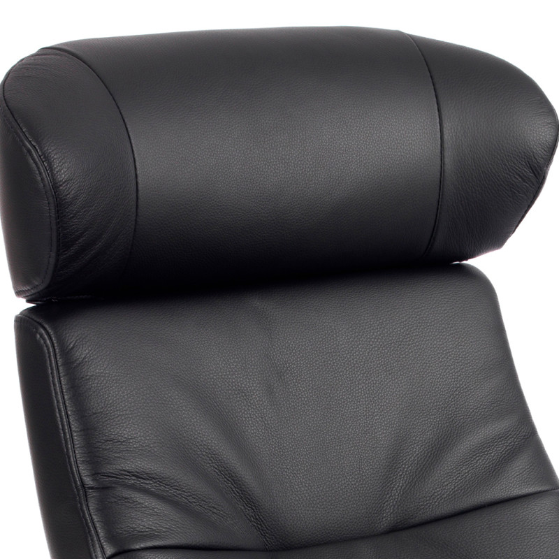 Timeout Armchair Leather Black / Walnut/ Black legs